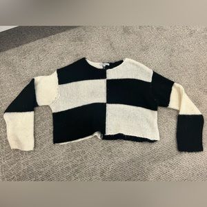 Cropped checkerboard sweater